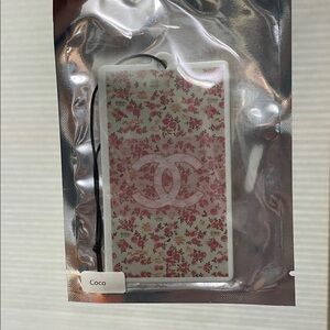 NIB Fashion Air Freshener; Scent floral